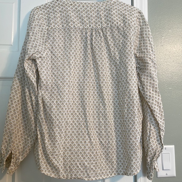 Patterned Button-Down Blouse - Picture 4 of 4